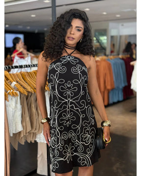 Vestido Curto Bordado
