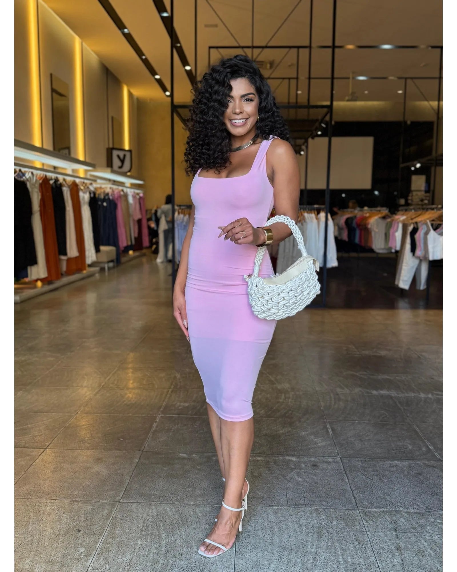 Vestido Mid Suplex Decote Reto