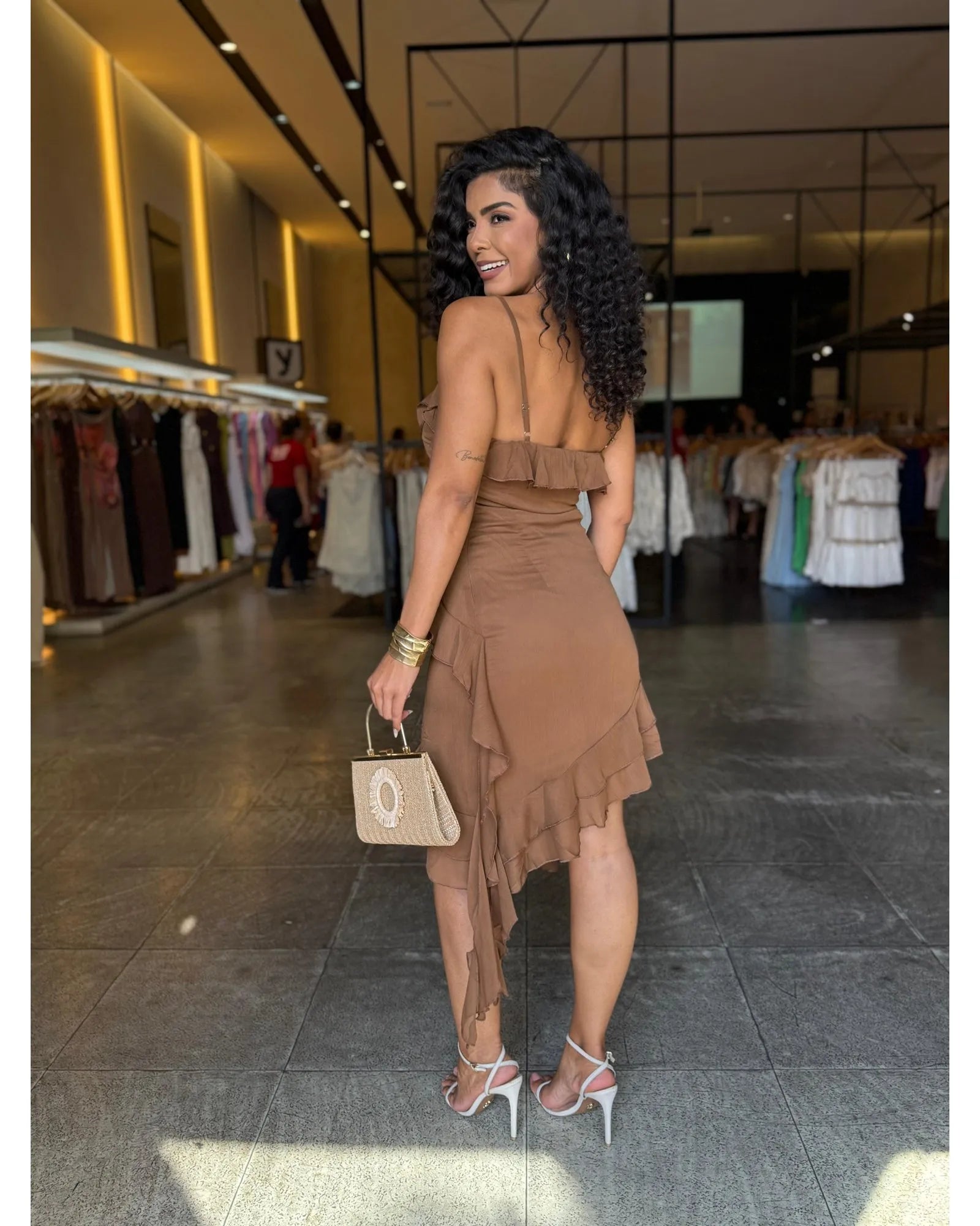 Vestido Babado Assimétrico