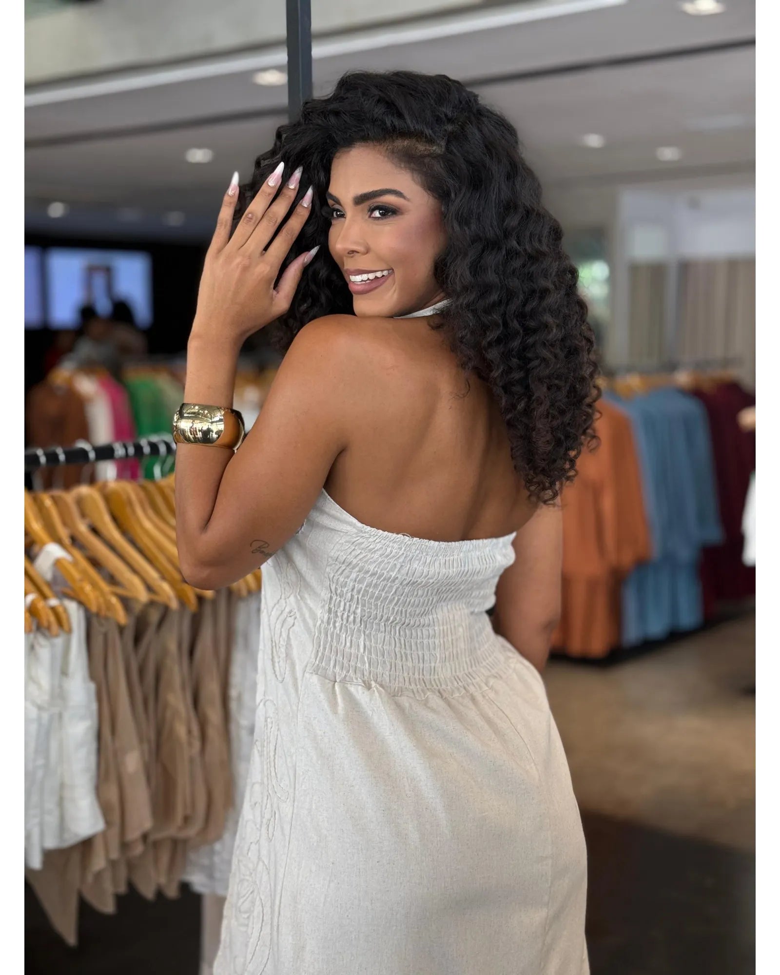 Vestido Curto Bordado